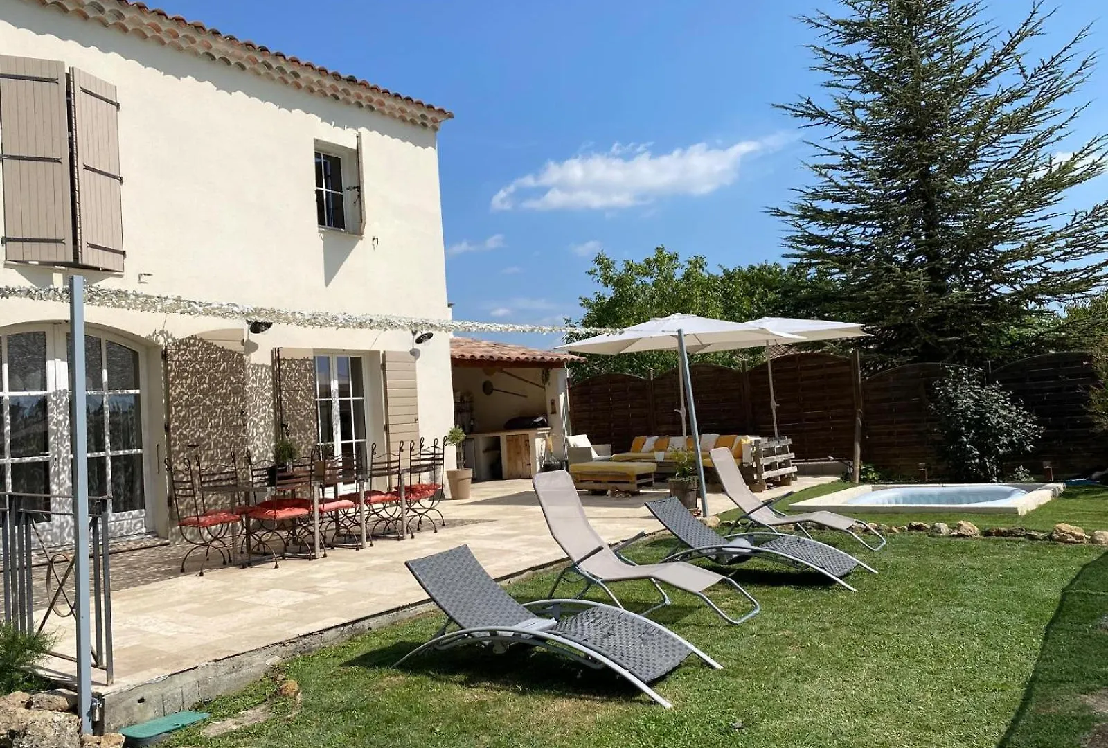 Le Bon Vivre Villa Aix-en-Provence 0*,  Franciaország